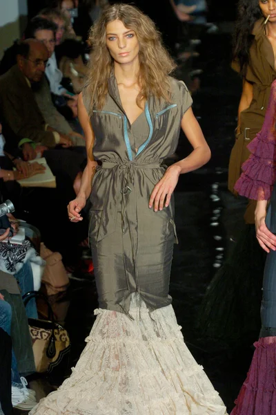 Look 2